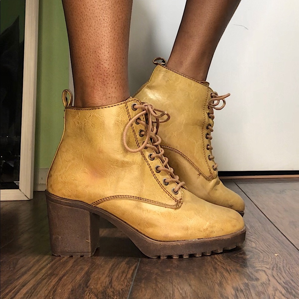 NWOT Butter Faux Leather Lace Up Booties